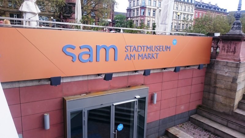 SAM_Stadtmuseum_am_Markt_Wiesbaden_